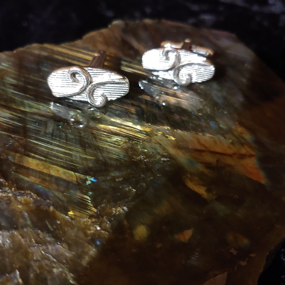 Vintage silvwrtone Swank cuff links